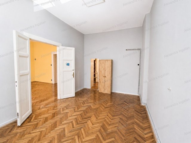 Eladó téglalakás, XIII. kerületben, Radnóti Miklós utcában