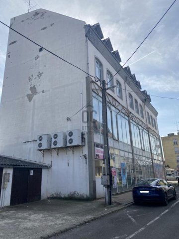Eladó ipari ingatlan, Szolnokon 315 M Ft / költözzbe.hu