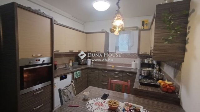 Eladó családi ház, Sülysápon 79.9 M Ft, 5 szobás