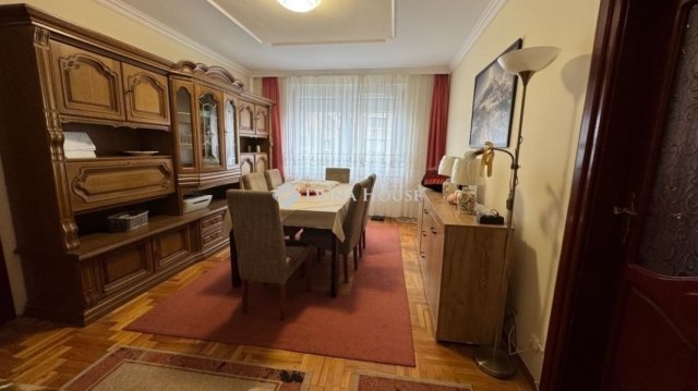 Eladó panellakás, Debrecenben 83 M Ft, 4 szobás