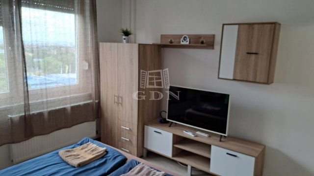 Kiadó panellakás, albérlet, Miskolcon 125 E Ft / hó, 2 szobás
