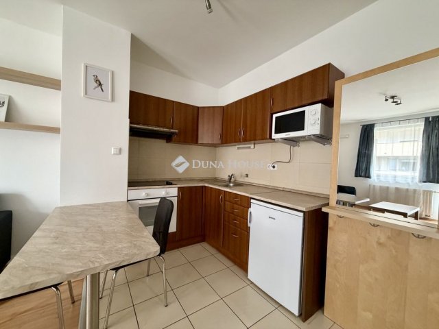 Eladó téglalakás, Budapesten, XI. kerületben, Kondorosi úton