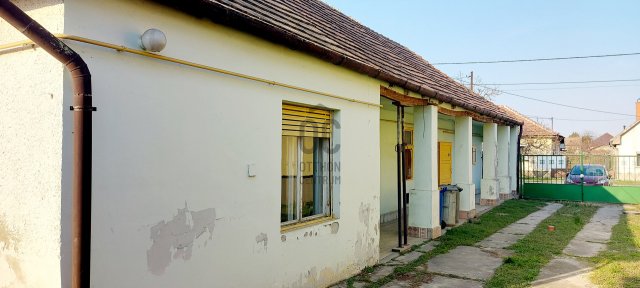 Eladó családi ház, Szigetcsépen 35 M Ft, 3 szobás
