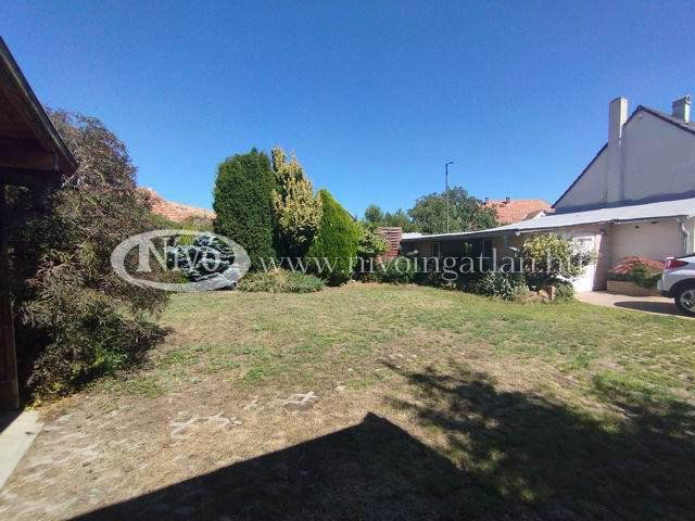 Eladó üzlethelyiség, Veszprémben 119 M Ft, 3 szobás