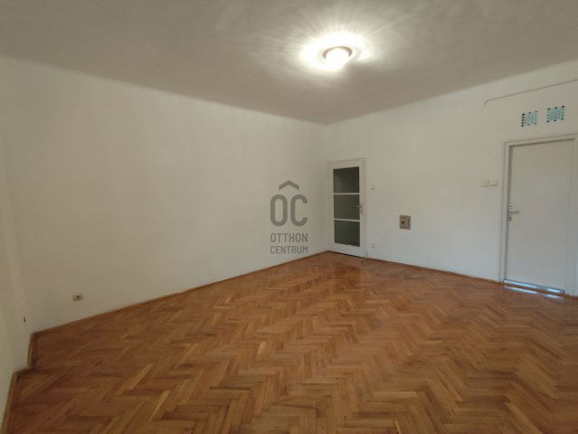 Eladó téglalakás, Nyíregyházán 39.9 M Ft, 2 szobás