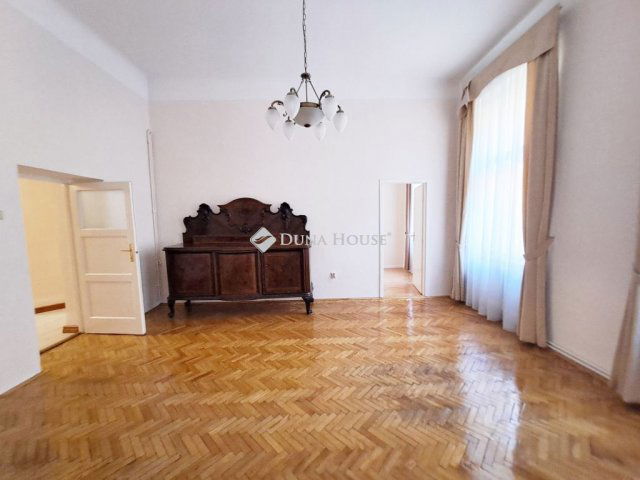 Kiadó téglalakás, albérlet, Budapesten, I. kerületben, 3 szobás