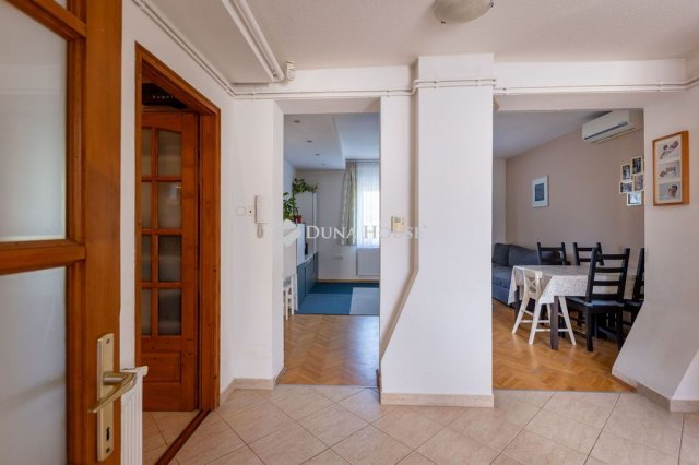 Eladó téglalakás, Budapesten, I. kerületben 135 M Ft, 3+1 szobás