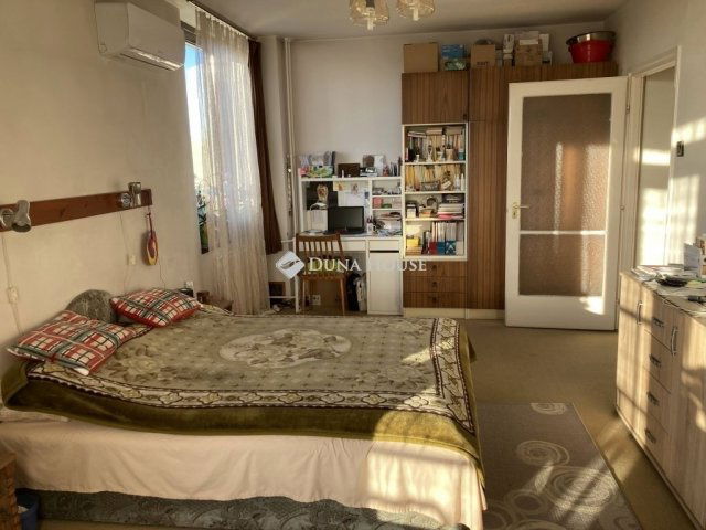 Eladó téglalakás, Nagykőrösön 52.5 M Ft, 4 szobás