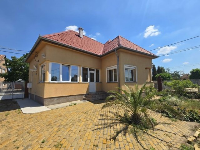 Eladó családi ház, Vecsésen, Szép utcában 124.9 M Ft, 4 szobás