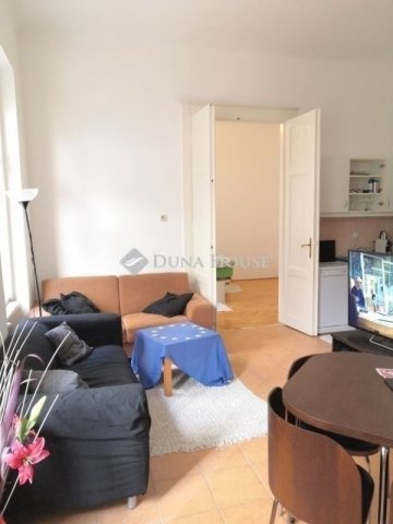 Eladó téglalakás, Budapesten, VI. kerületben 119 M Ft, 3 szobás