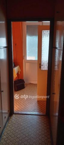 Eladó panellakás, Zalaegerszegen 22 M Ft, 1 szobás