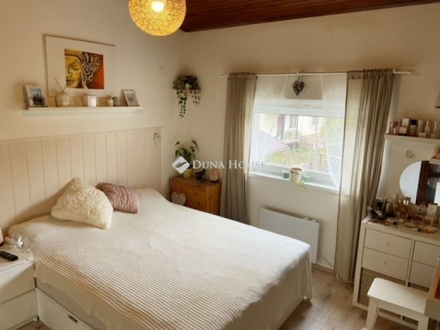 Eladó családi ház, Maglódon 109.99 M Ft, 6 szobás