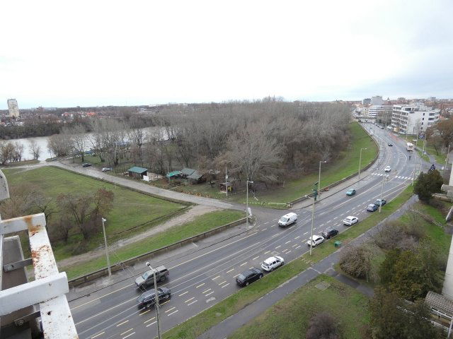 Eladó panellakás, Szegeden, Felső Tisza-Part utcában 62.9 M Ft