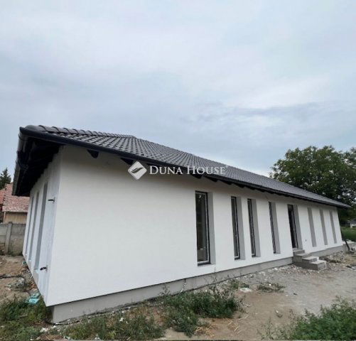 Eladó családi ház, Pilisen 120 M Ft, 4 szobás