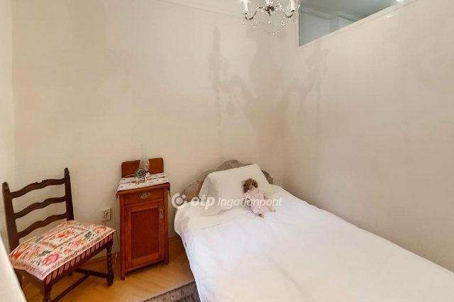 Eladó téglalakás, Budapesten, II. kerületben 125 M Ft