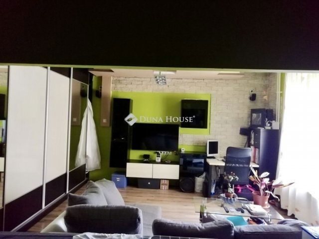 Eladó téglalakás, Budapesten, XIV. kerületben 79 M Ft, 2 szobás