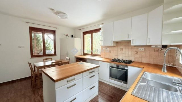 Eladó családi ház, Szentendrén 169.5 M Ft, 4 szobás