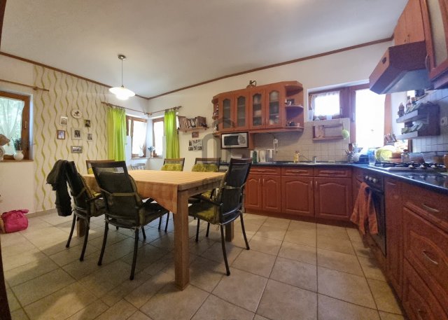 Eladó családi ház, Balatonszabadiban 89 M Ft, 4 szobás