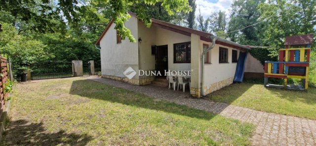 Eladó ikerház, Fonyódon, Nyár utcában 120 M Ft, 4 szobás