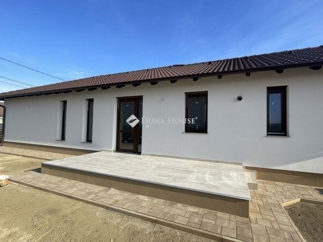 Eladó családi ház, Kecskeméten 128 M Ft, 5 szobás