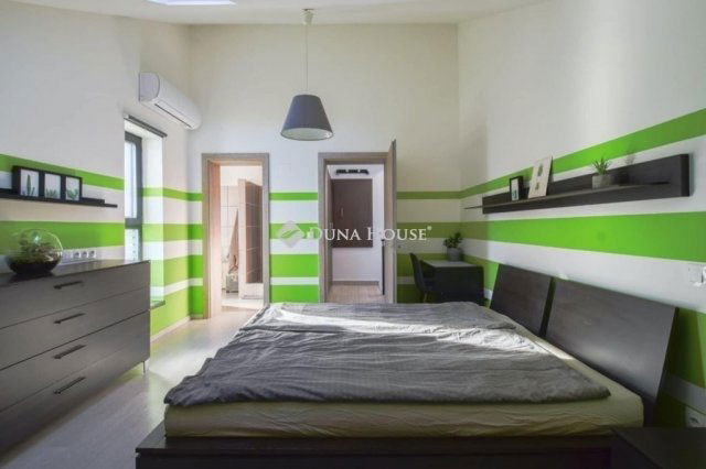 Eladó családi ház, Herceghalomon 188.9 M Ft, 4 szobás