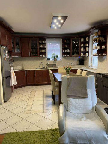 Eladó családi ház, Pilisvörösváron 129 M Ft, 3+1 szobás