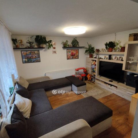 Eladó családi ház, Hernádnémetin 18.9 M Ft, 2 szobás