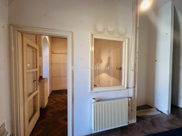 Eladó téglalakás, Szegeden 79.9 M Ft, 3+2 szobás