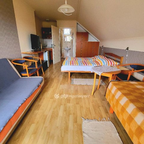 Eladó nyaraló, Hajdúszoboszlón 154 M Ft, 8 szobás