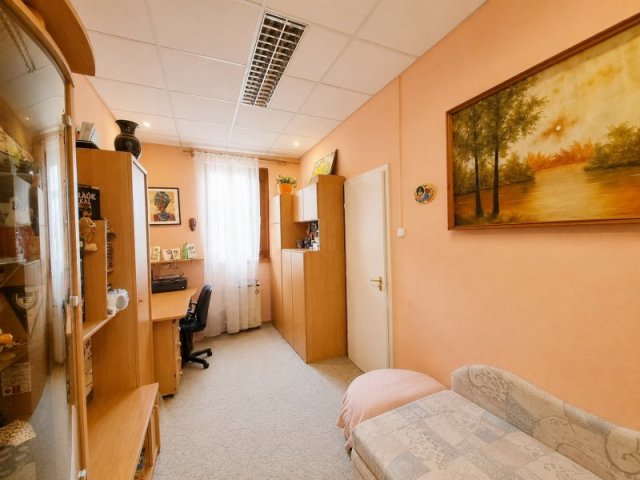 Eladó téglalakás, Budapesten, IX. kerületben, Ipar utcában