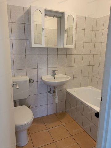 Eladó téglalakás, Siófokon 58 M Ft, 2 szobás