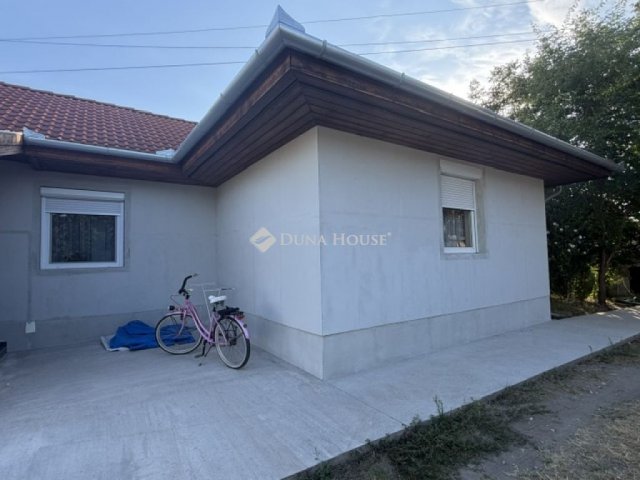 Eladó családi ház, Pilisen 68 M Ft, 3 szobás
