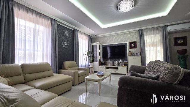 Eladó családi ház, Hajdúszoboszlón 325 M Ft, 4 szobás