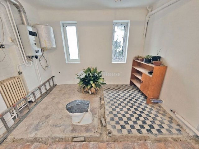 Eladó családi ház, Budapesten, XVIII. kerületben 89.98 M Ft