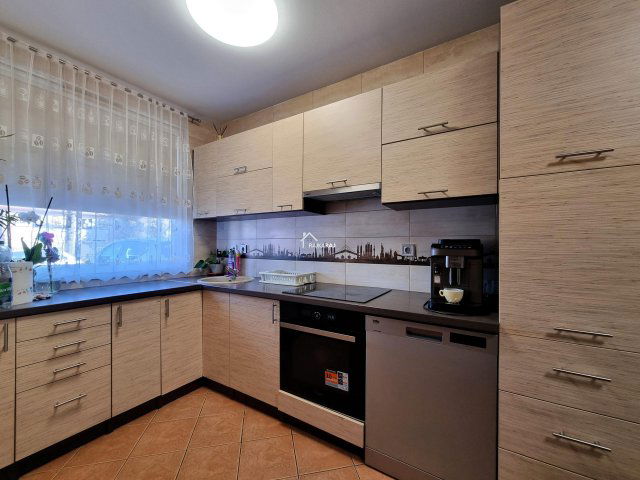 Eladó sorház, Mosonmagyaróváron 66.9 M Ft, 3 szobás