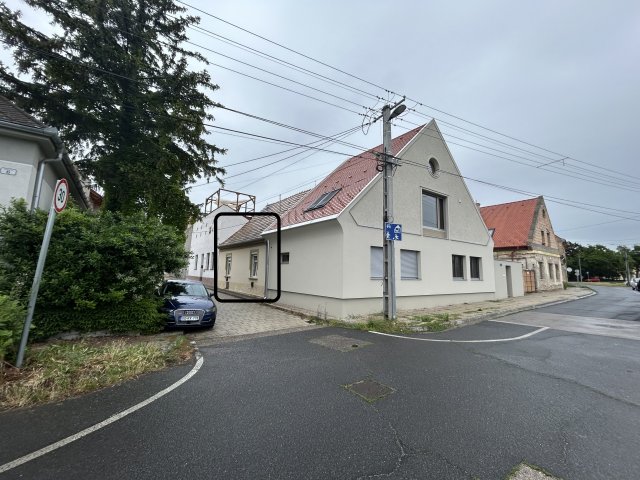 Eladó téglalakás, Győrött 95 M Ft, 2 szobás