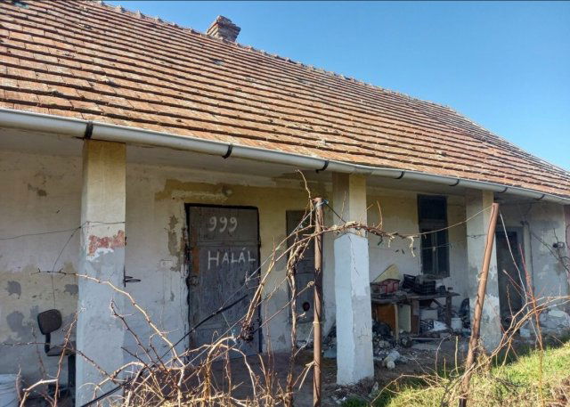 Eladó családi ház, Füzesgyarmaton, Táncsics utcában 1.8 M Ft