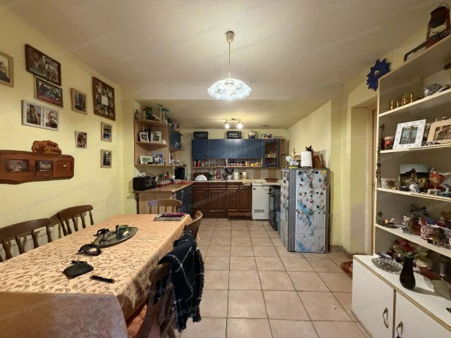 Eladó családi ház, Kecskéden 29.5 M Ft, 3 szobás