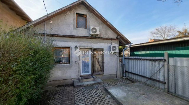 Eladó családi ház, Felsőpakonyban 84.9 M Ft, 9 szobás