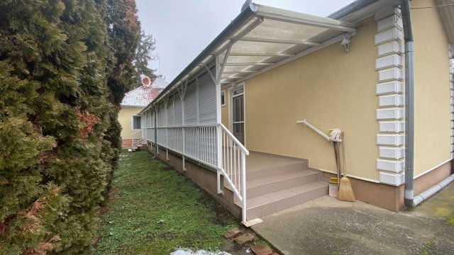 Eladó ikerház, Hajdúszoboszlón 94.9 M Ft, 3 szobás