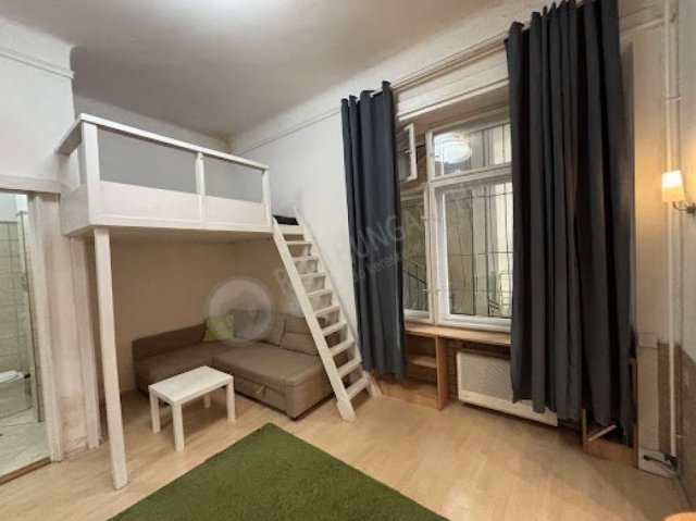Eladó téglalakás, Budapesten, VII. kerületben, Klauzál utcában