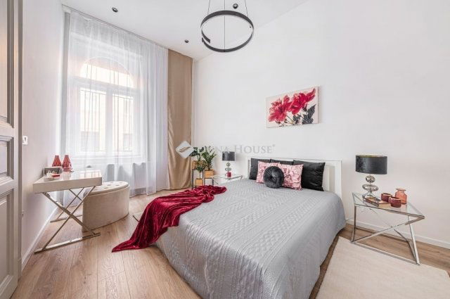 Eladó téglalakás, Budapesten, I. kerületben 140 M Ft, 4 szobás