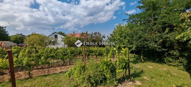 Eladó családi ház, Zalaegerszegen 10.99 M Ft, 1 szobás