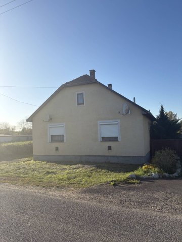 Eladó családi ház, Olcsván 13.4 M Ft, 2 szobás
