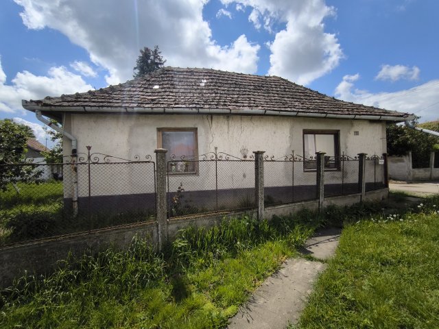 Eladó családi ház, Kismarján 8.5 M Ft, 2+1 szobás