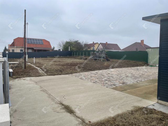 Eladó telek, Debrecenben 65 M Ft / költözzbe.hu