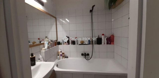 Eladó panellakás, Szentesen 31.9 M Ft, 3 szobás