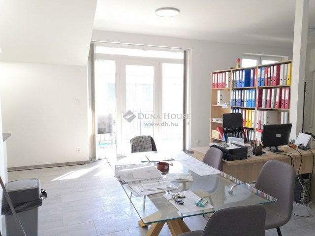 Eladó téglalakás, Budapesten, X. kerületben 89.5 M Ft, 2 szobás