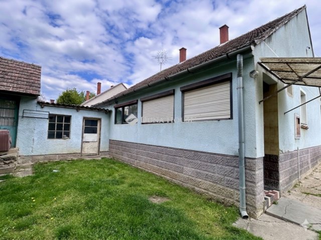 Eladó családi ház, Bérbaltaváron 16.9 M Ft, 3+1 szobás