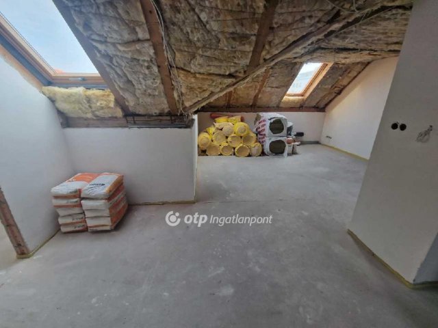 Eladó téglalakás, Győrött 49.9 M Ft, 3 szobás